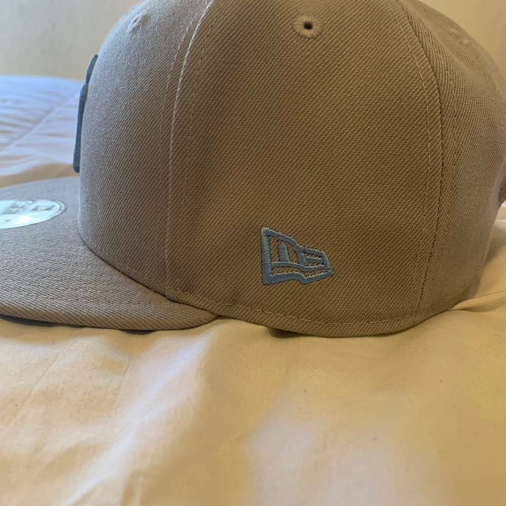 Snap back - Picture 3 of 10